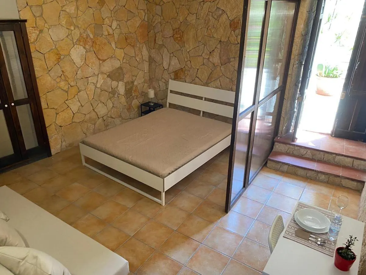 Egle'S Home Συρακούσες 0*,