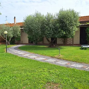 Tre Cerri Di Zanaboni Franca , Orbetello Italia