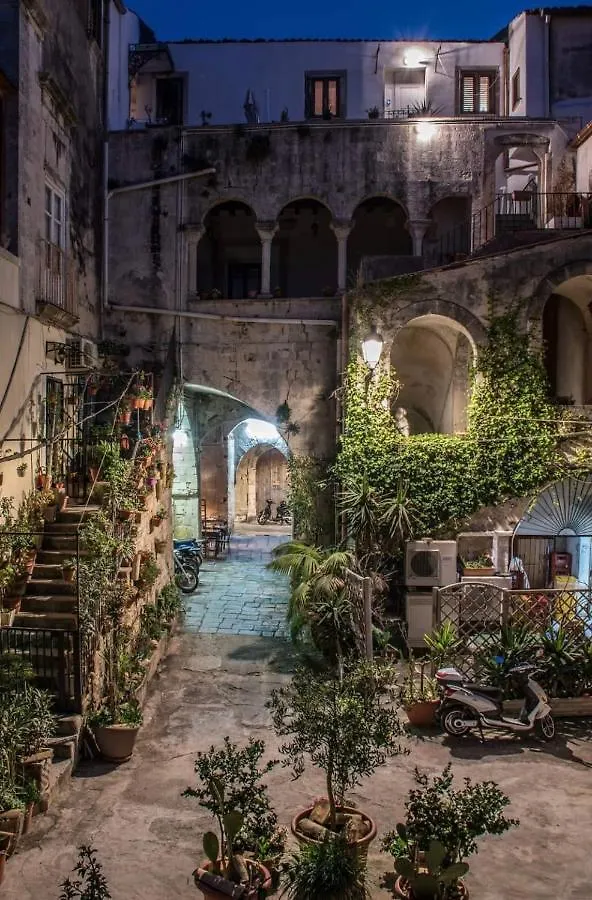 Egle'S Home Syracuse 0*,  Italy